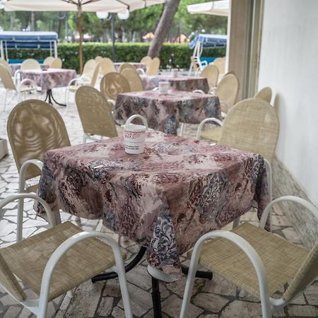Hotel Sayonara Milano Marittima Dış mekan fotoğraf