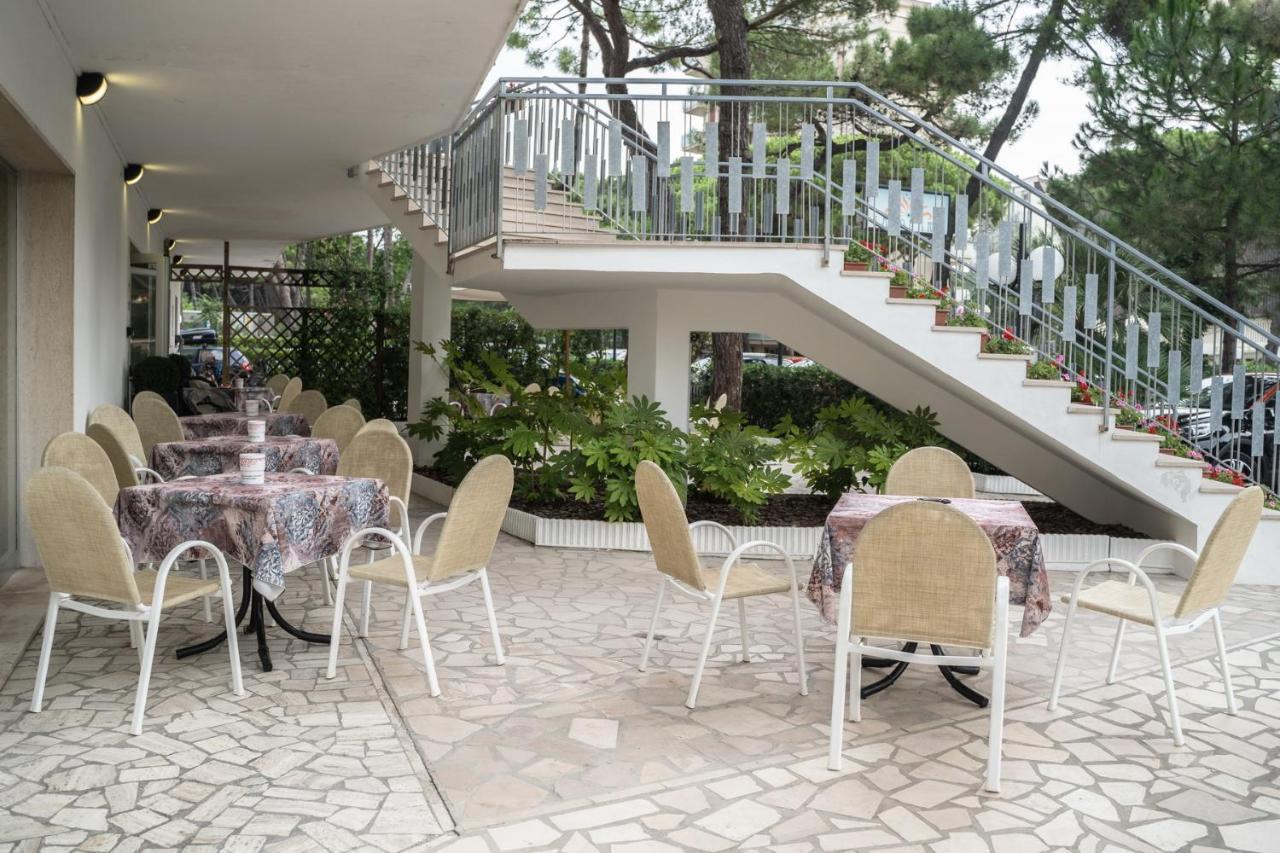 Hotel Sayonara Milano Marittima Dış mekan fotoğraf