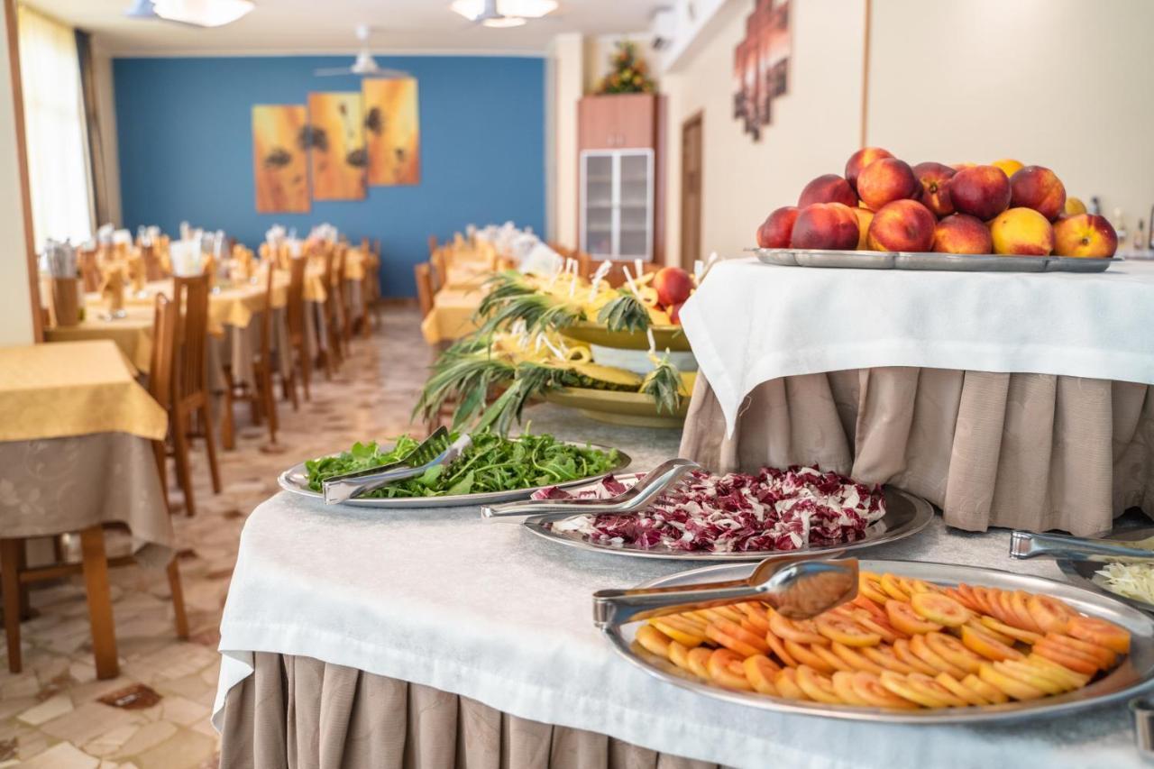 Hotel Sayonara Milano Marittima Dış mekan fotoğraf