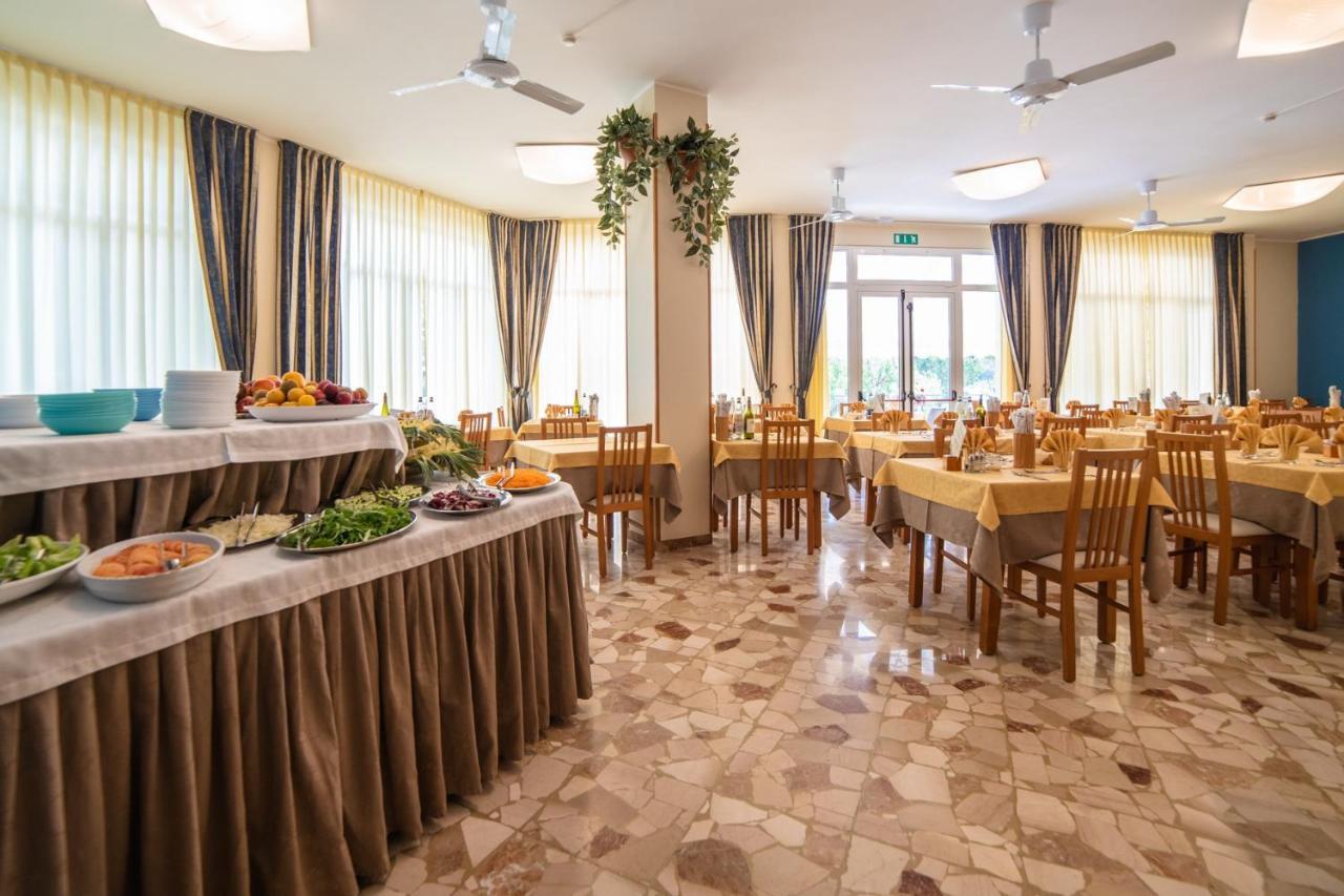 Hotel Sayonara Milano Marittima Dış mekan fotoğraf