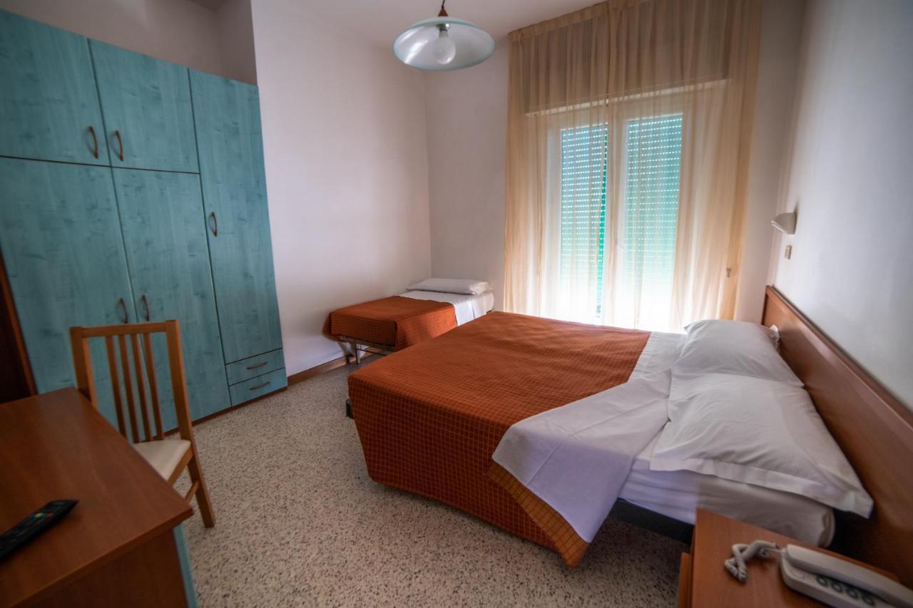 Hotel Sayonara Milano Marittima Dış mekan fotoğraf
