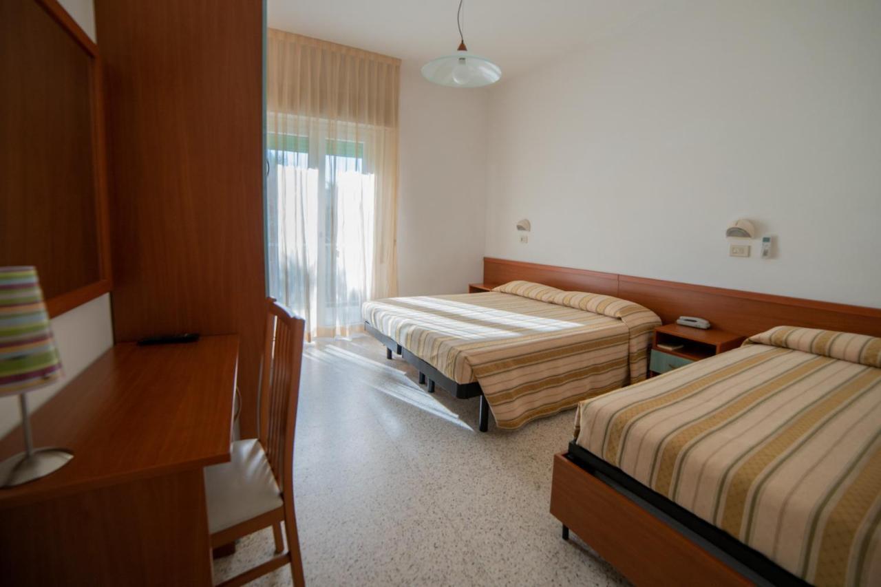 Hotel Sayonara Milano Marittima Dış mekan fotoğraf