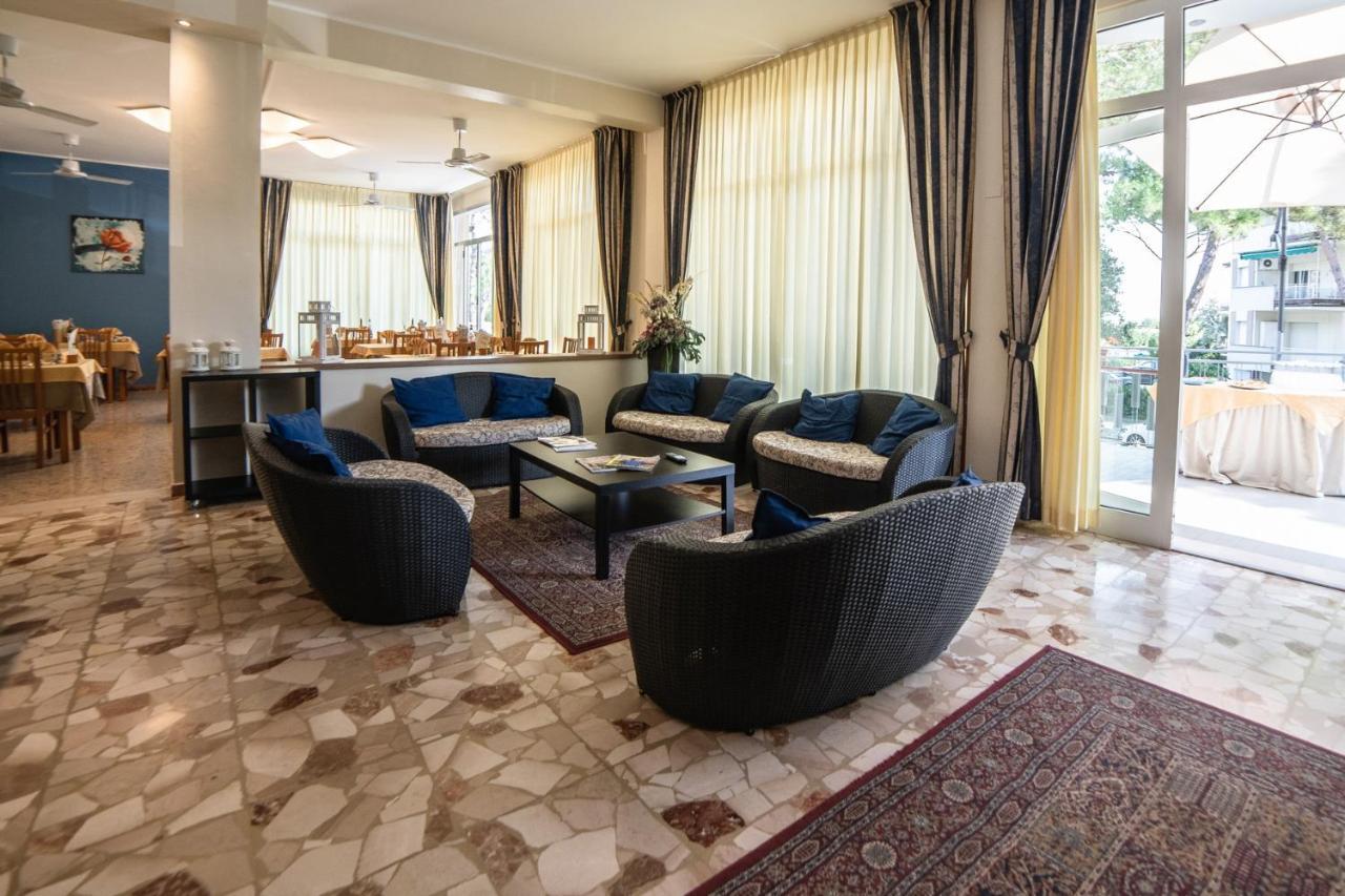 Hotel Sayonara Milano Marittima Dış mekan fotoğraf