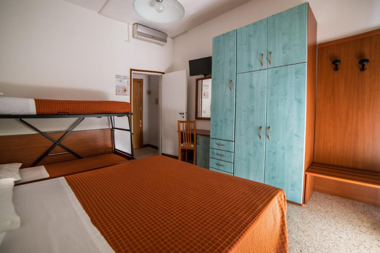 Hotel Sayonara Milano Marittima Dış mekan fotoğraf