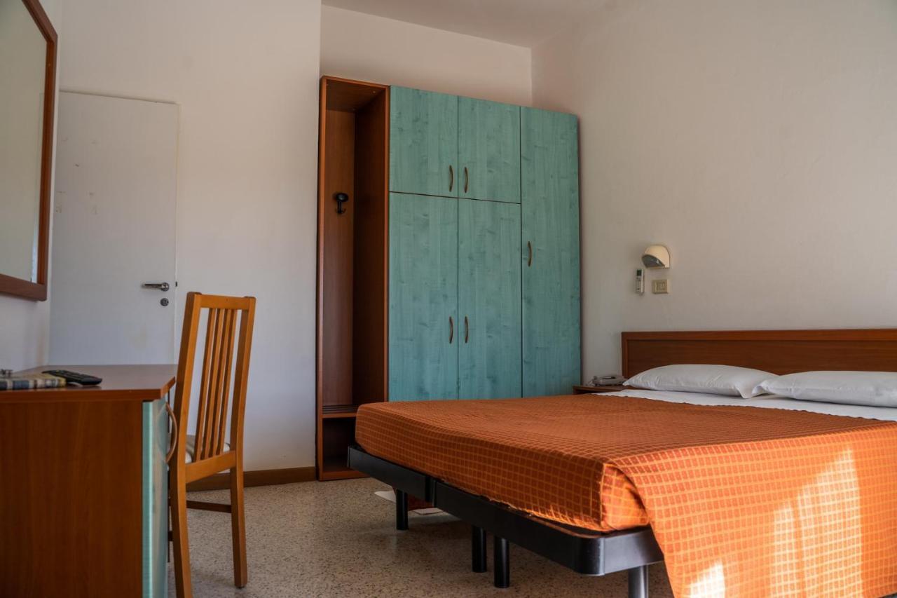 Hotel Sayonara Milano Marittima Dış mekan fotoğraf