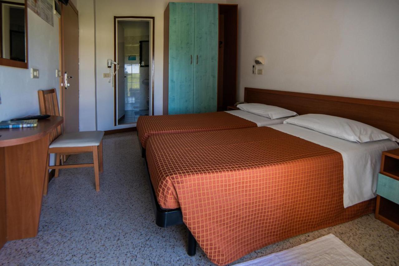 Hotel Sayonara Milano Marittima Dış mekan fotoğraf